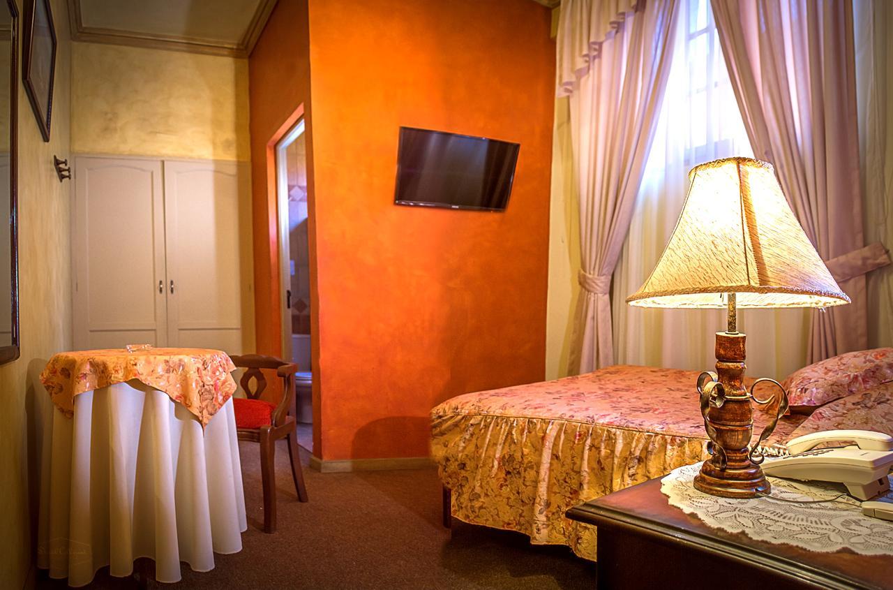 Hotel Monserrat Кочабамба Екстер'єр фото