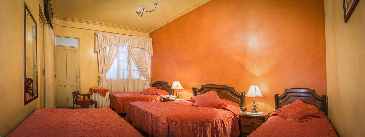 Hotel Monserrat Кочабамба Екстер'єр фото