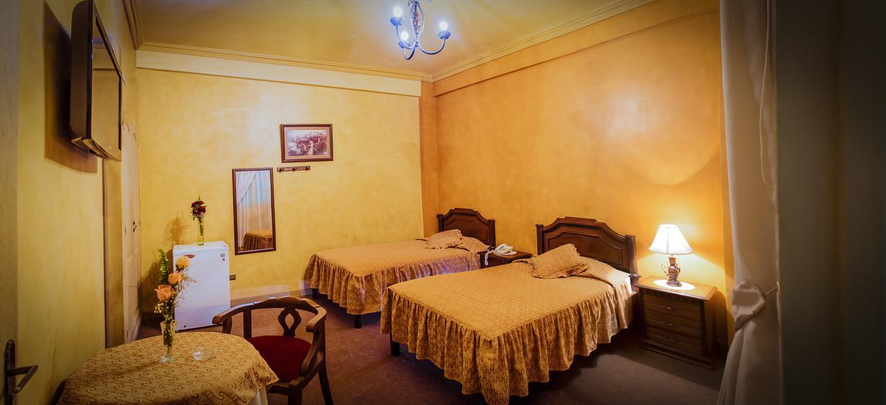 Hotel Monserrat Кочабамба Екстер'єр фото