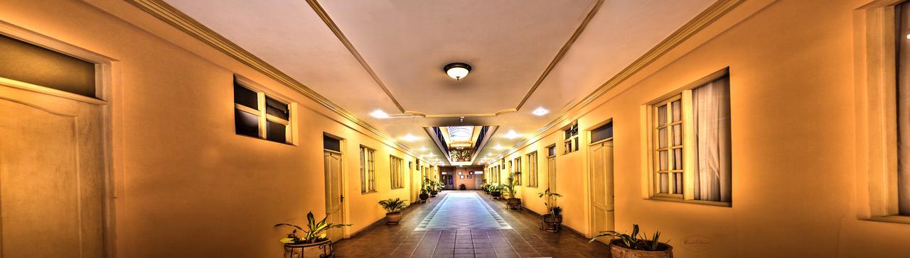 Hotel Monserrat Кочабамба Екстер'єр фото